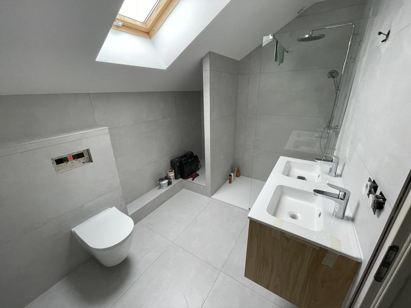 Salle de bain - douche complète grise