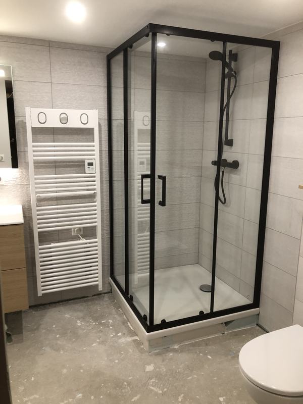Salle de bain - douche vert et blanc
